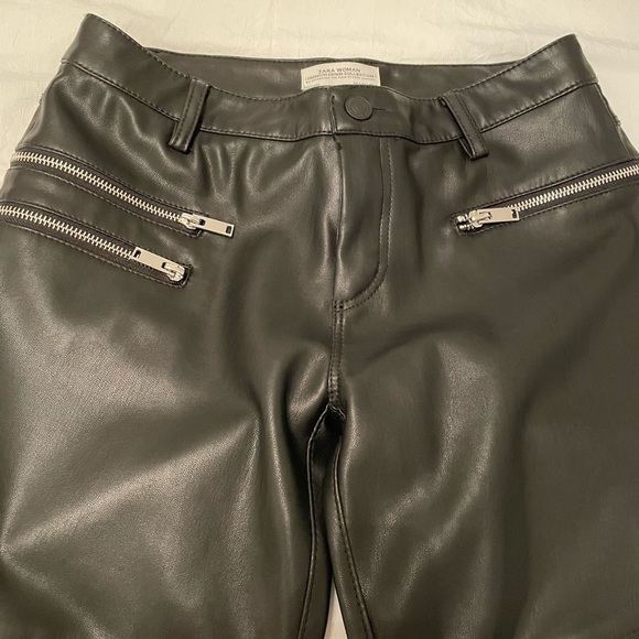 Zara Faux Leather Pants 🖤 - Picture 2 of 7